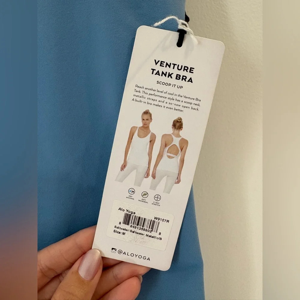 ALO Yoga Venture bra tank - Picture 4 of 8